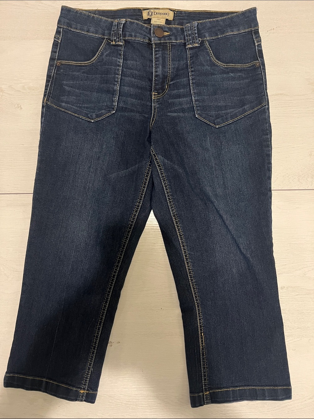Democracy Women's Dark Blue Capri Jeans